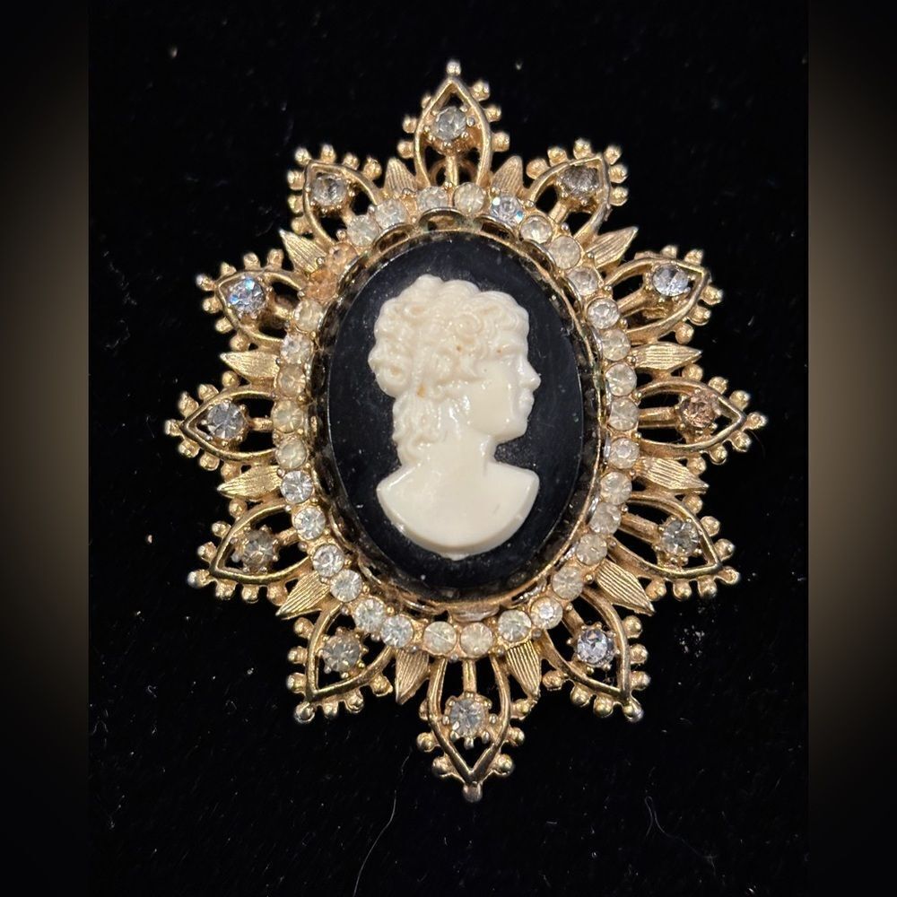 Vintage Francois Clear Rhinestone Gold Tone Large Cameo Brooch Pendant Duo